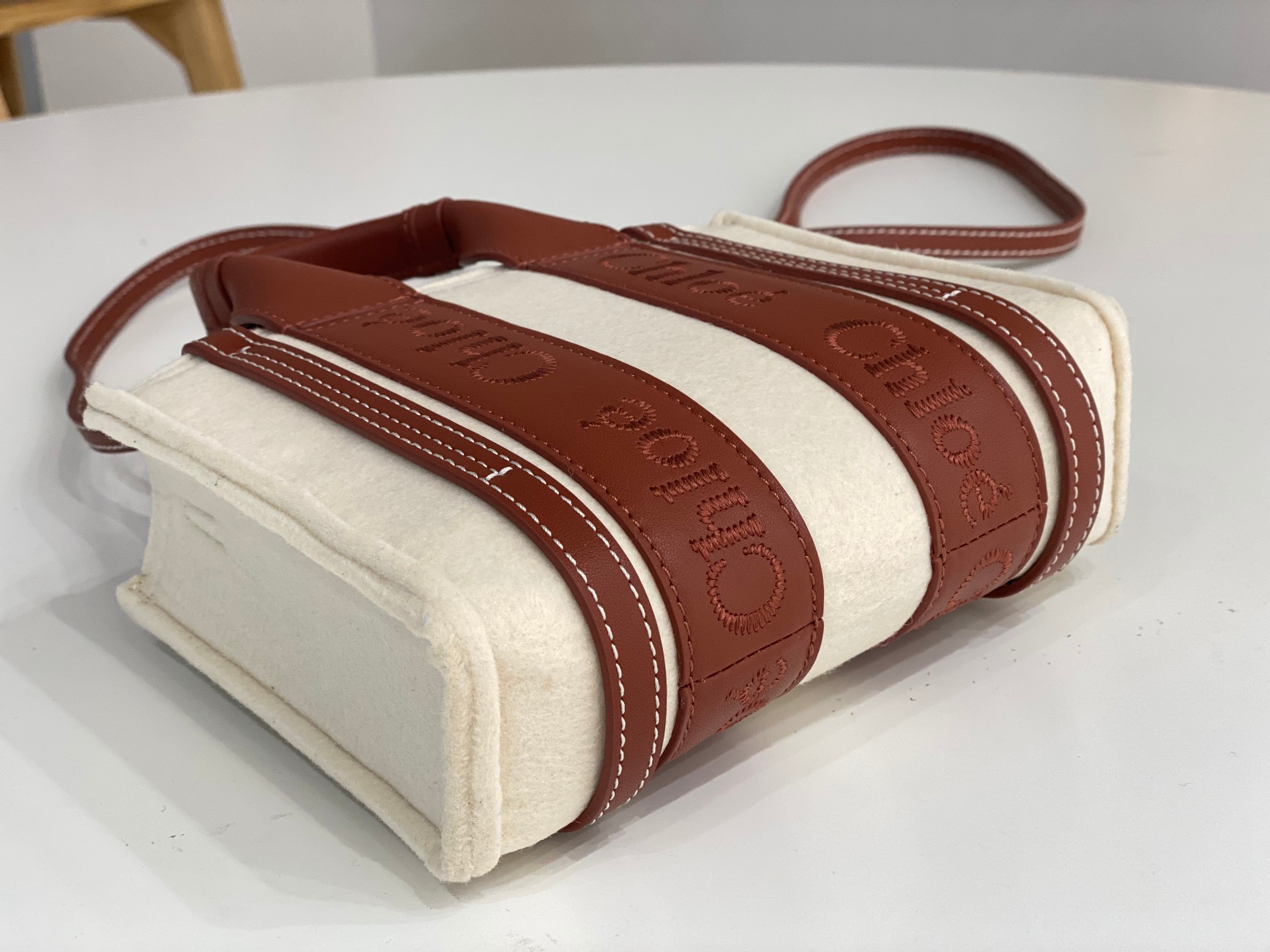 Chloe Mini Woody Tote Bag In Linen